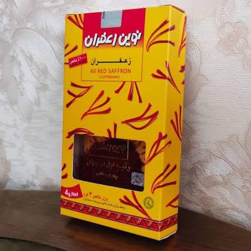 زعفران نوین ۴ گرمی با عطر و رنگ‌دهی عالی
